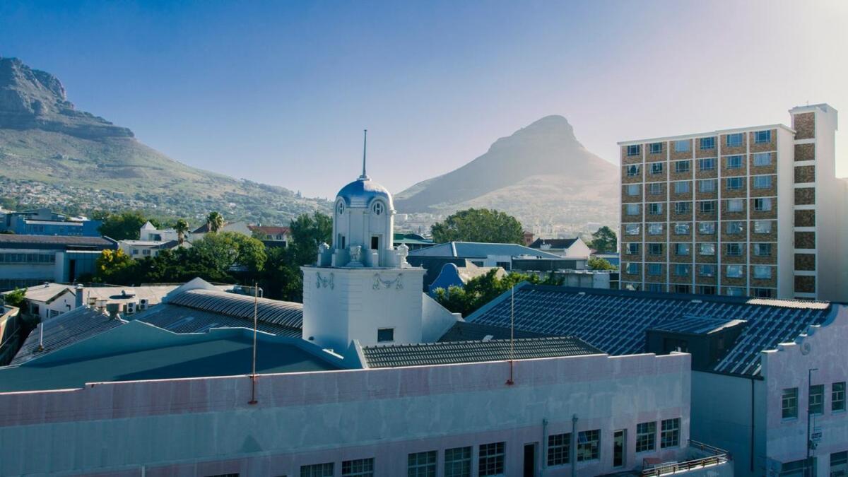 Apartment Hip Hop By Legae Lux Cape Town