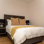Hip Hop Villa By Legae Lux Suites